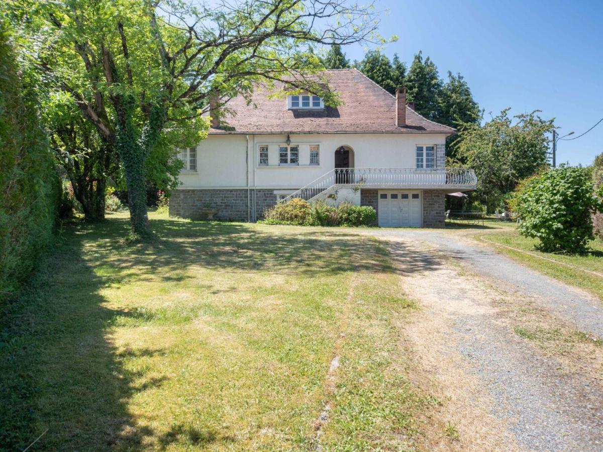 Quaint Holiday Home In Payzac With Garden Buitenkant foto